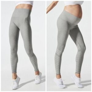 BLANQI Sport Support Gray Striped High Rise Ribbed Seamless Cuffed Leggings